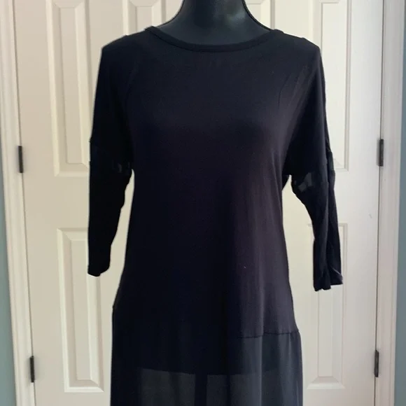 Cha Cha Vente Long Black Flowy Tunic Top with Sheer Detail - Picture 2 of 7
